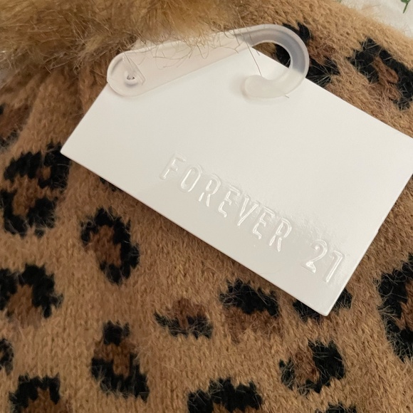 Leopard Print Beanie Forever 21 NWT - Picture 2 of 2